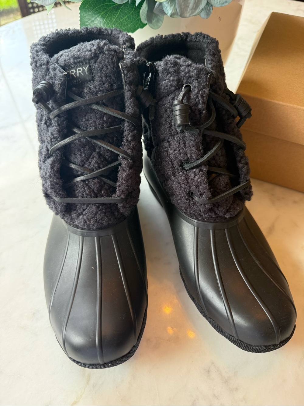 Sperry Women's Black Sherpa-Trim Waterproof Boot - Picture 5 of 7